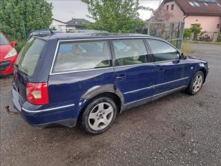 Volkswagen Passat 1,9 TDI - náhled 10