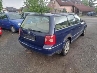 Volkswagen Passat 1,9 TDI - náhled 9