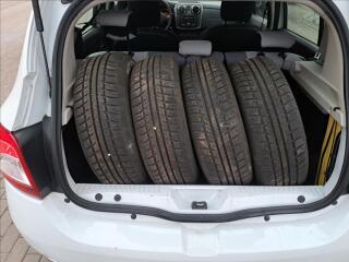 Dacia Sandero 1,2 i - náhled 34