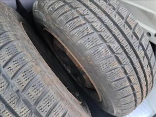 Dacia Sandero 1,2 i - náhled 35