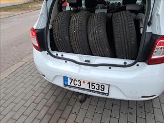 Dacia Sandero 1,2 i - náhled 36