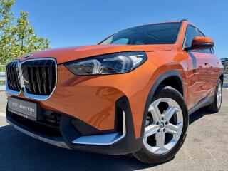 BMW X1 xDrive 20d PANORAMA Ta�n� HUD