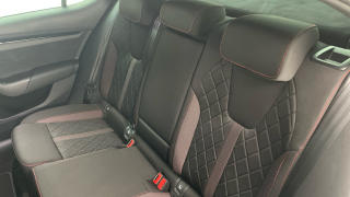 Škoda Octavia 2.0 TDI DSG 4x4 RS - náhled 16