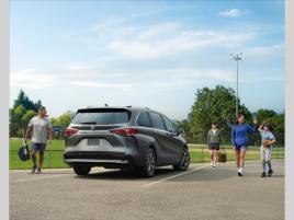 Toyota Sienna XSE AWD 2,4 iHybrid - náhled 3