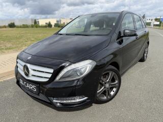 Mercedes-Benz 200 CDI NAVI XENONY 2X KOLA