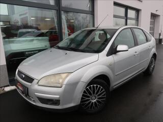 Ford Focus 1.6 i,74kW,Nov��R,tempomat