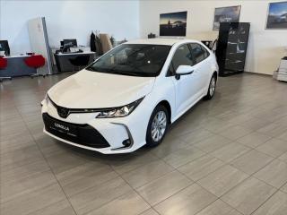 Toyota Corolla 1.5 Dynamic Force manul  benz