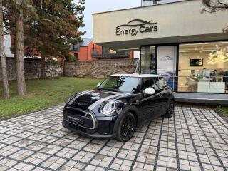 Mini Cooper SE Camden Panorama