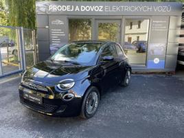 Fiat 500e 87kW, baterie 42 kWh, ICON