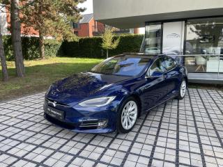 Tesla Model S 90D Panorama Free Charging