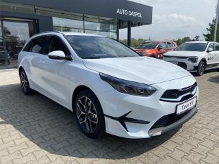 Kia Ceed SW  1.5 T-GDi 7DCT TOP (2025)