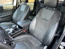 Ford Edge SPORT-4x4-ČR-R20-PANO-TAŽ - náhled 16