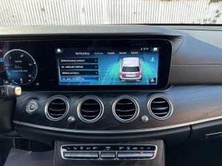Mercedes-Benz Třídy E E220d-4M-AMG-ČR - náhled 23