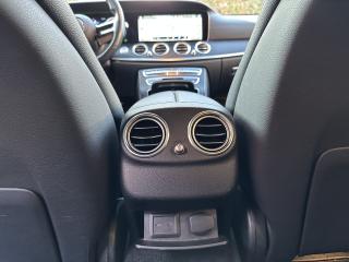 Mercedes-Benz Třídy E E220d-4M-AMG-ČR - náhled 31