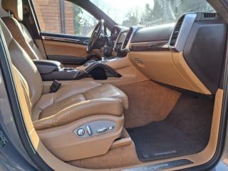 Porsche Cayenne 3.0D-R21-SPORT PAK-VZDUCH-TAŽN - náhled 16