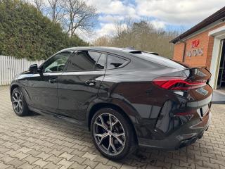 BMW X6 4.0xD-MPAK-R21-ČR-TAŽNÉ - náhled 3