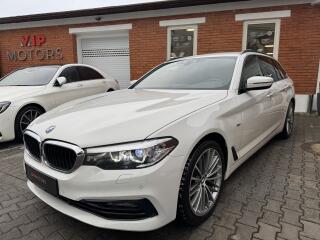 BMW 520xD-SPORT LINE-R19-LED-�R