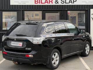 Mitsubishi Outlander 2.0 PHEV AWD + Tažné - náhled 5