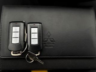 Mitsubishi Outlander 2.0 PHEV AWD + Tažné - náhled 24