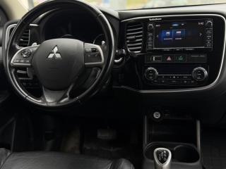 Mitsubishi Outlander 2.0 PHEV AWD + Tažné - náhled 9