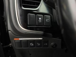Mitsubishi Outlander 2.0 PHEV AWD + Tažné - náhled 16