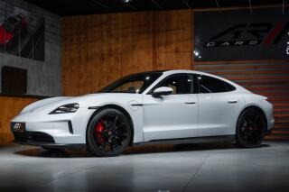 Porsche Taycan 4S, BOSE, PANO, HD MATRIX, Nat