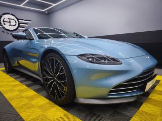 Aston Martin V8 Vantage 