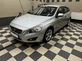 Volvo V60 D3 120 kW, M/T, 5ti vlec