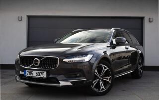 Volvo V90 