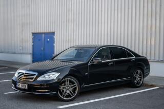 Mercedes-Benz 