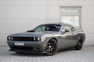 Dodge Challenger 5.7 HEMI SHAKER / MT / LSD / H
