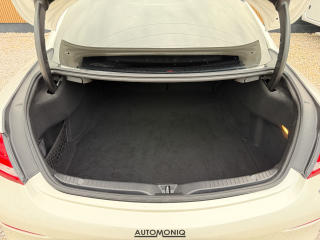 Mercedes-Benz Třídy C (2018) 63 Edition 1, Full výbava,bur. - náhled 14