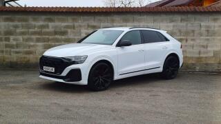 Audi Q8 S-LINE 210kW-WEBASTO-�R-DPH-