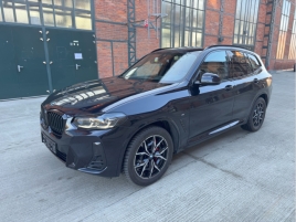 BMW X3 xDrive20d M paket + ta�n�