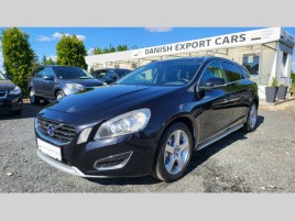 Volvo V60 T6 224kW AWD R-design