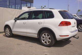 Volkswagen Touareg (2013) 3,6 V6 FSI  4x4 KŮŽE - náhled 6