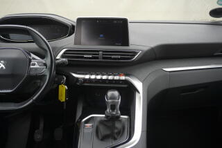 Peugeot 5008 (2020) 5008  1,2I 96 kW ALLURE 7 MÍST - náhled 19