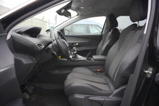 Peugeot 5008 (2020) 5008  1,2I 96 kW ALLURE 7 MÍST - náhled 7