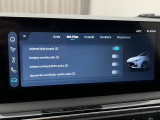 MG MG3 EXCLUSIVE HYBRID+ AUT CZ 1.maj - náhled 33