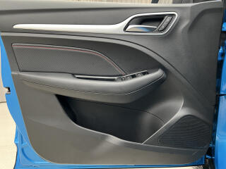 MG ZS 1.5 ESSENTIAL PLUS CZ 1.maj. - náhled 7