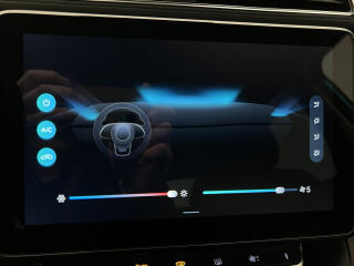 MG ZS 1.5 ESSENTIAL PLUS CZ 1.maj. - náhled 28