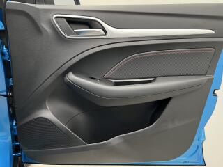 MG ZS 1.5 ESSENTIAL PLUS CZ 1.maj. - náhled 37