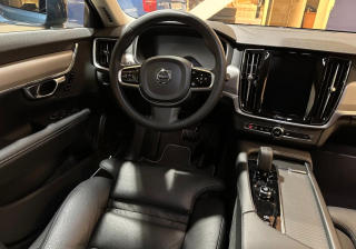 Volvo V90 Cross C. B4 AWD Plus 360 kam. - náhled 4