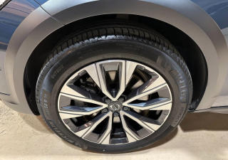 Volvo V90 Cross C. B4 AWD Plus 360 kam. - náhled 7