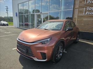 Lexus LBX 1.5 AT ELEGANT TECH AWD E-FOUR