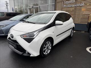 Toyota Aygo 1.0 X-PLAY + STYLE