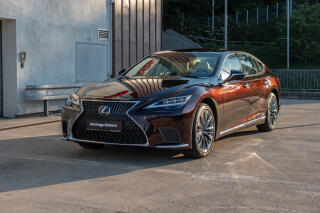 Lexus LS 500h Prestige, Mark Levinson, LED