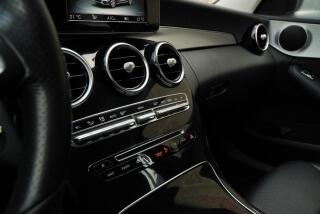 Mercedes-Benz Třídy C 220d 125KW PREMIUM SPORT - náhled 26