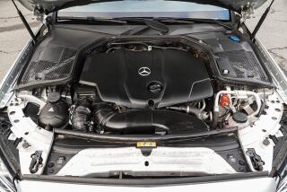 Mercedes-Benz Třídy C 220d 125KW PREMIUM SPORT - náhled 32