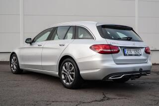 Mercedes-Benz Třídy C 220d 125KW PREMIUM SPORT - náhled 7